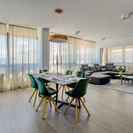 아파트 Luxury And