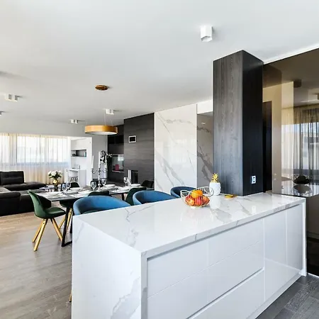 Luxury And 아파트 자다르